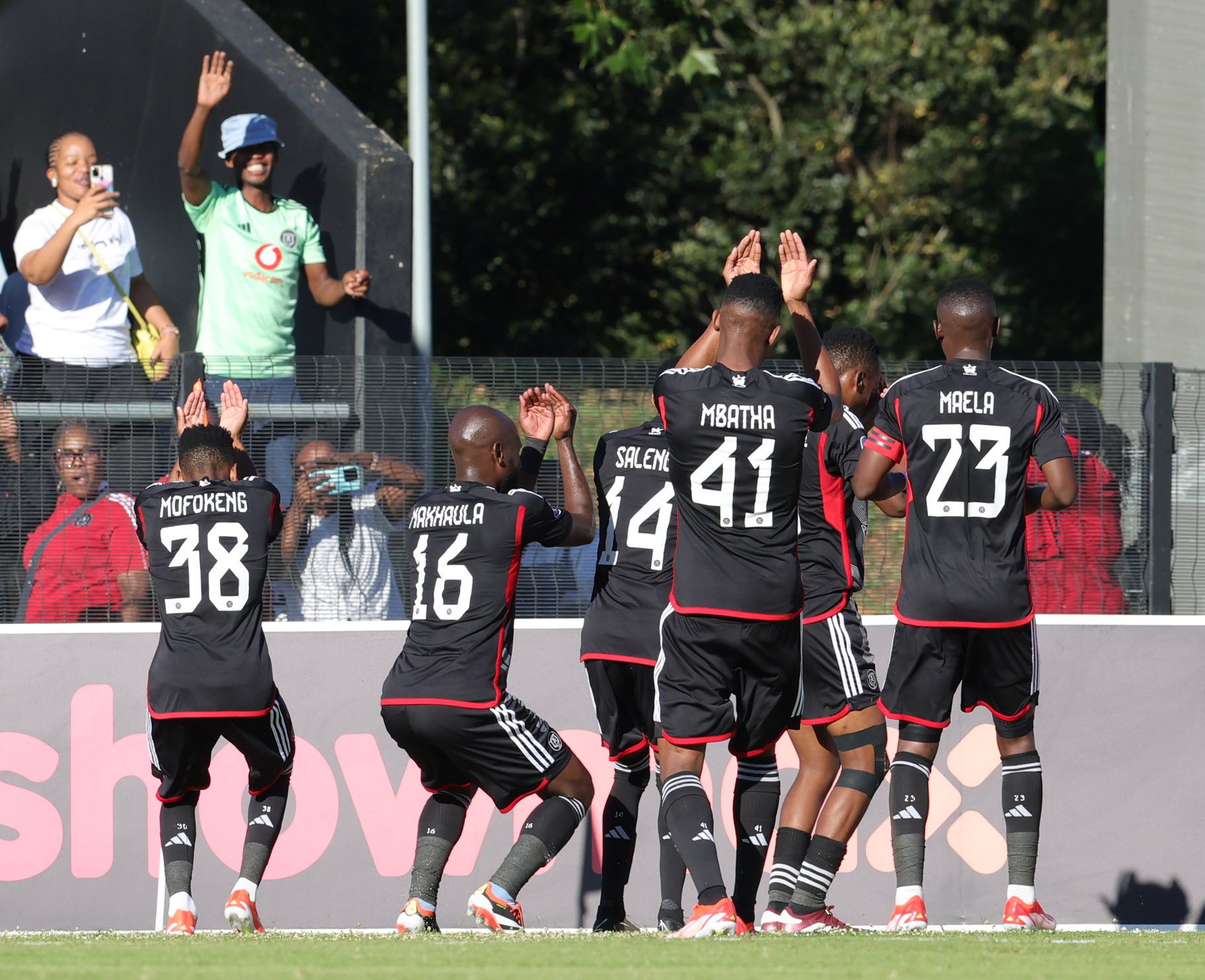 Riveiro: We Can’t Miss Champions League Spot  