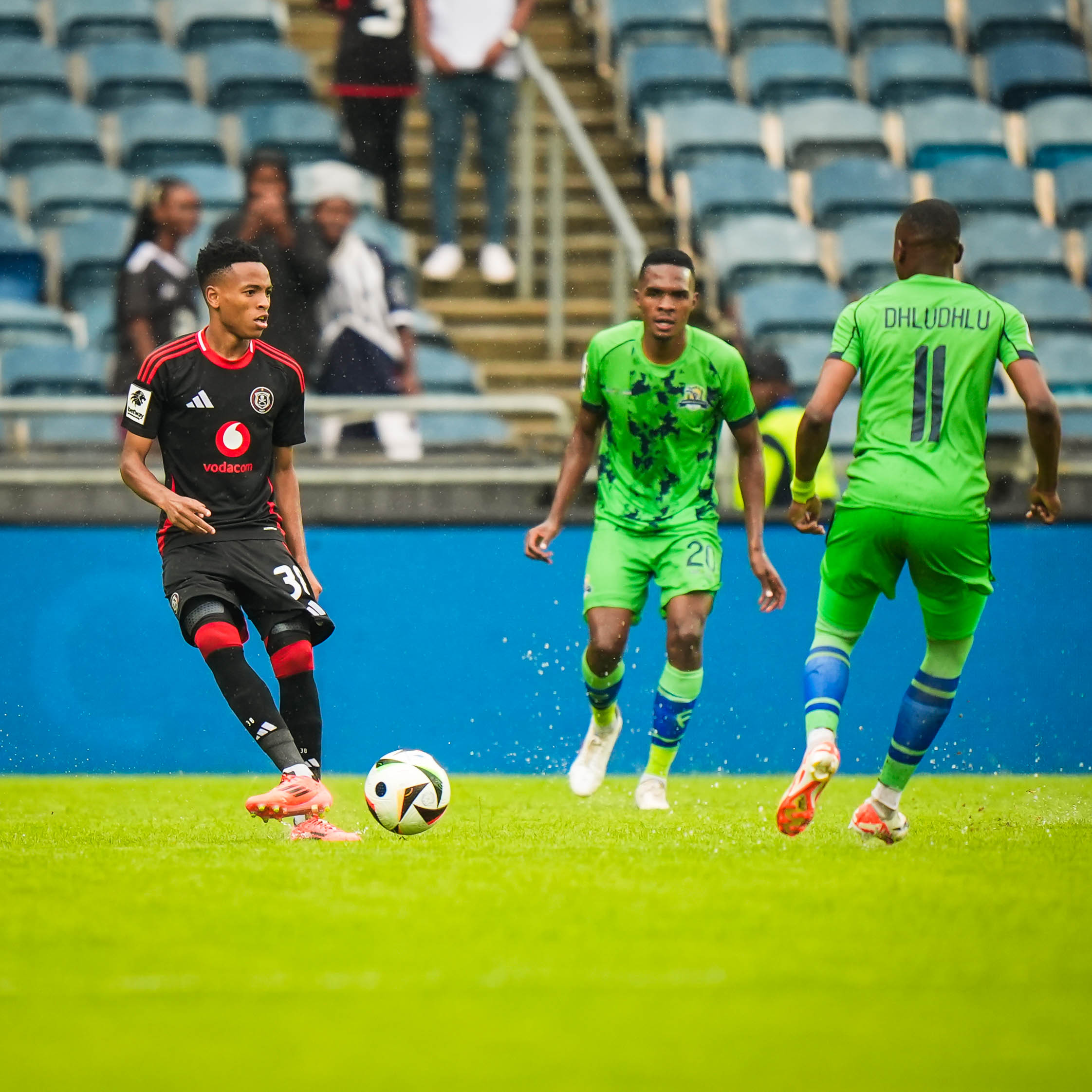 Hat-trick For Mabasa As Buccaneers Move Closer To Sundowns On Top