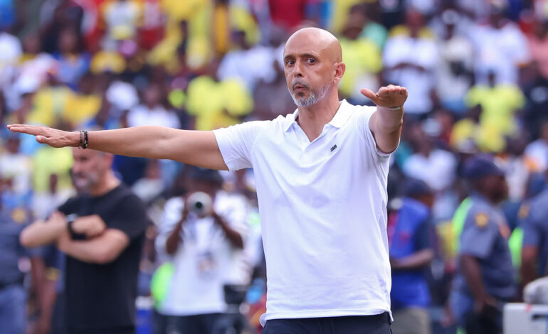 Miguel Cardoso against Pirates