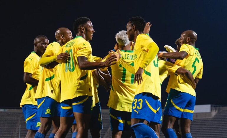 Lucas Ribeiro Costa and rest of Sundowns players