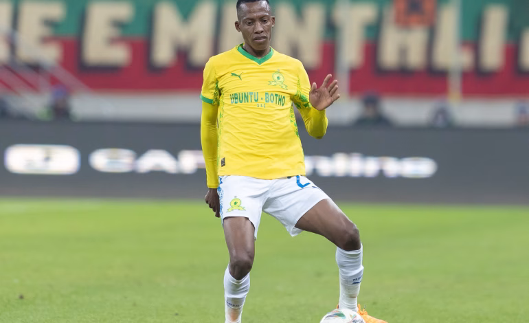 Divine Lunga against MC Alger on 28 November 2025