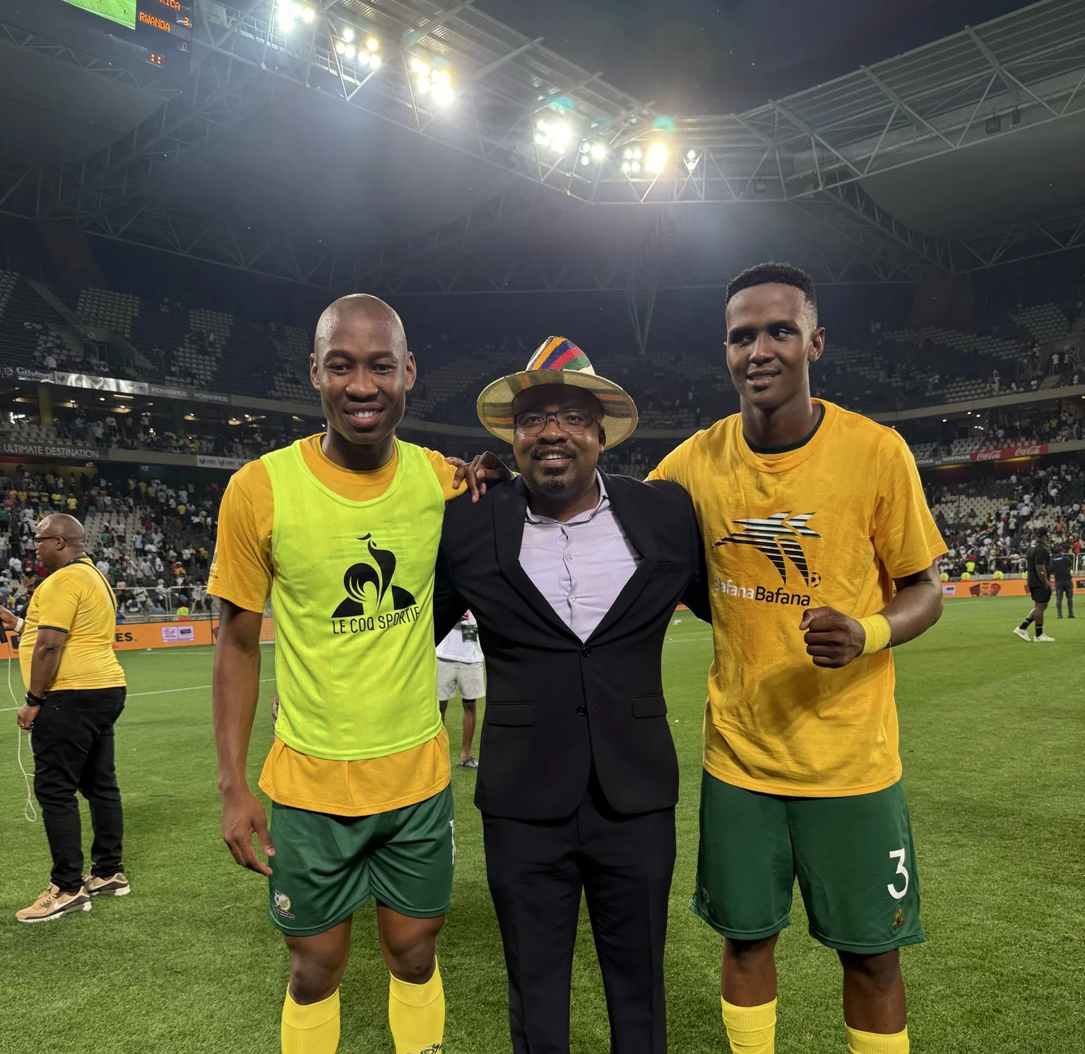 Tim Sukazi with Kabini and Ndamane