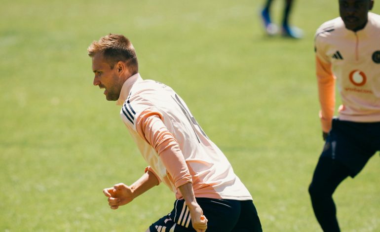 De Jong Explains Pirates Move As He Targets FIFA World Cup Spot