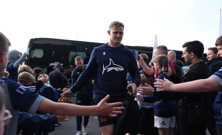 Dan Du Preez of Sale Sharks
