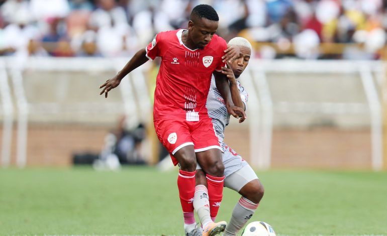 Vusumuzi Mncube with Deano van Rooyen