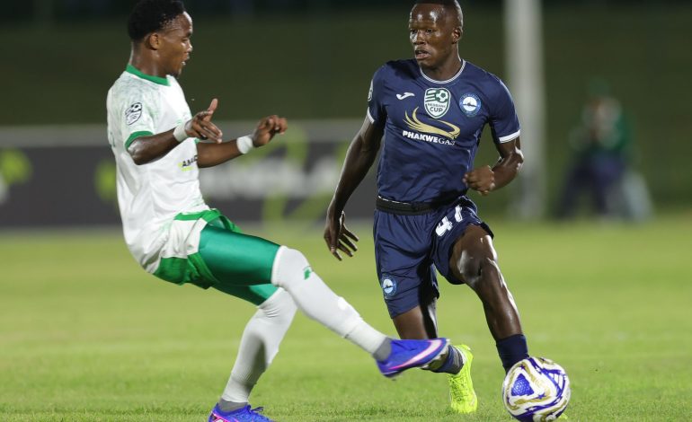 Athini Magokolo battling Sbani Mntungwa
