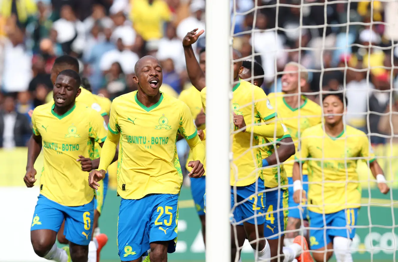 Khulisu Mudau, Aubrey Modiba celebrate against MC Alger