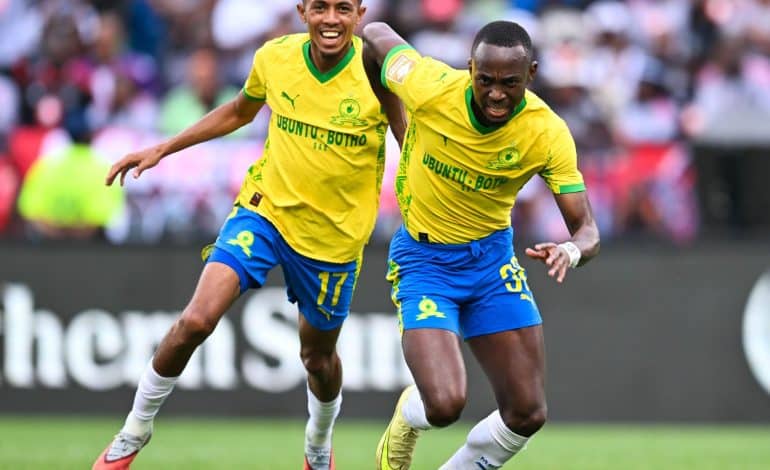 Peter Shalulile a goal against Pirates