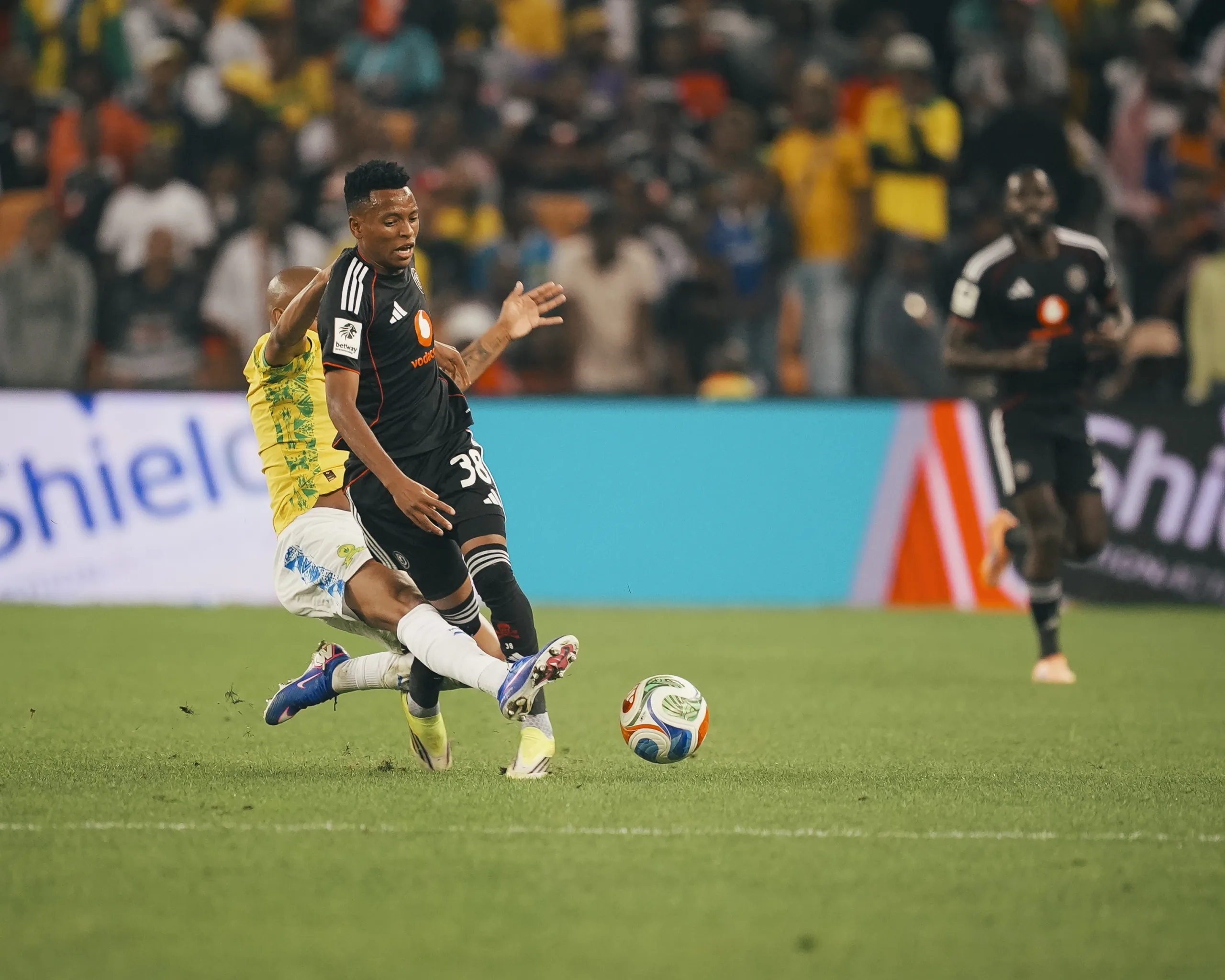 Ouaddou Backs Mofokeng After Difficult Sundowns Display 5 Relebohile Mofokeng against Sundowns