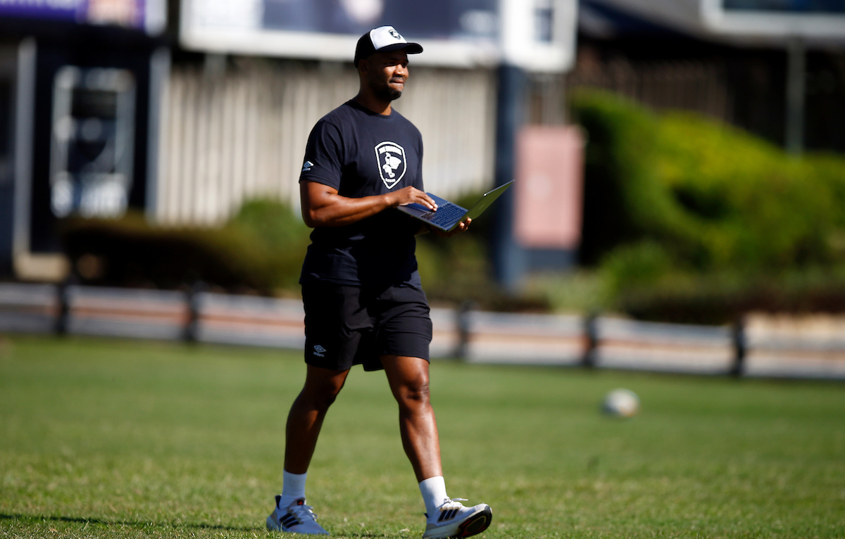 Sharks Name 18-Year-Old Siyaya To Debut At Fullback Against Ospreys