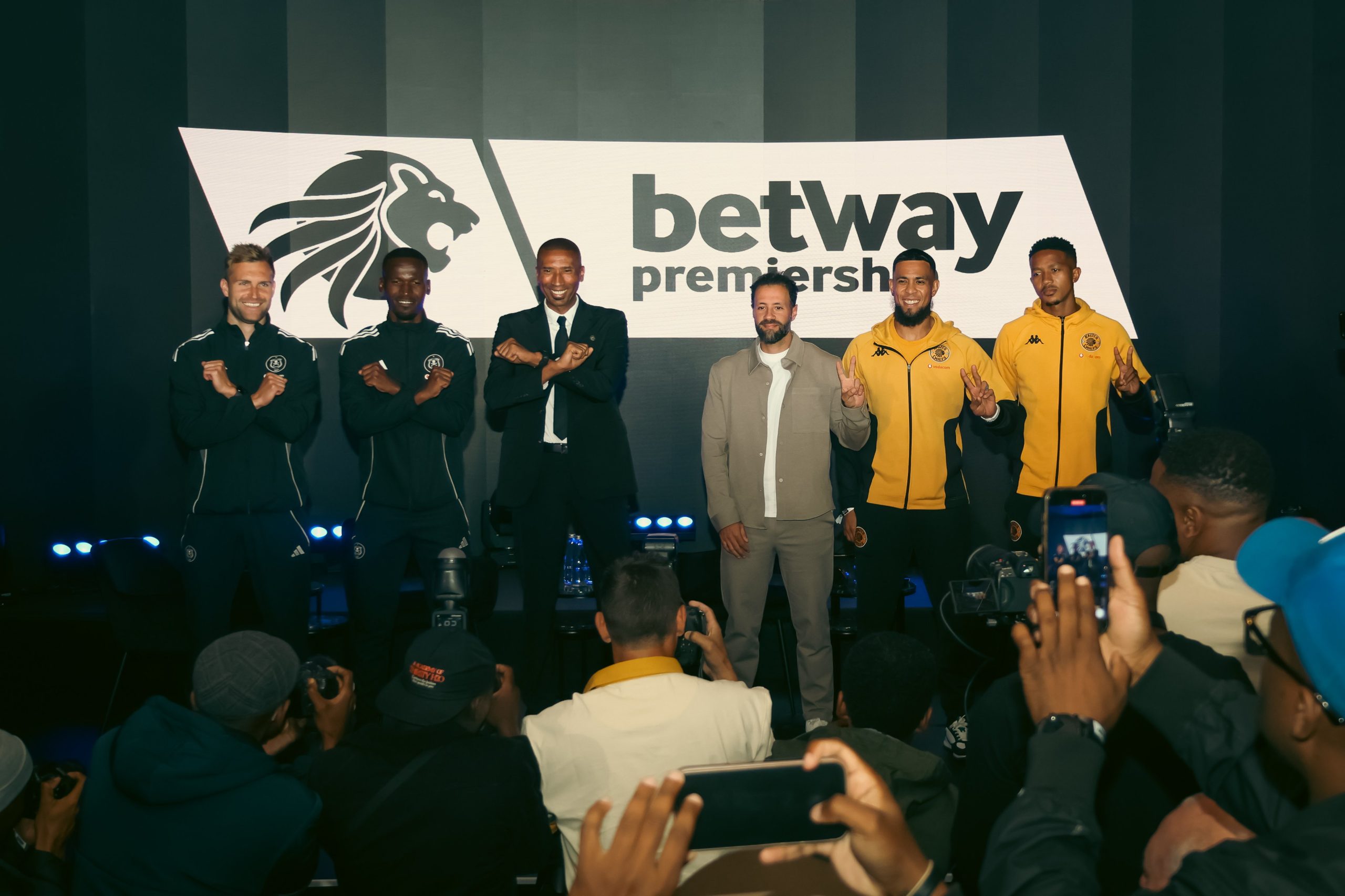 De Jong Eyes Dream Soweto Derby Debut