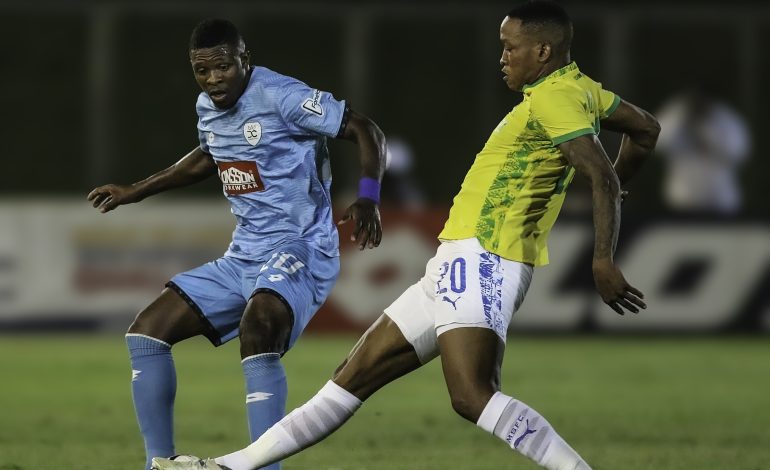 Jean Lubumba tackling with Grant Kekana