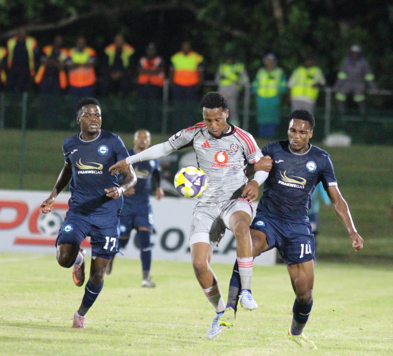 “Super Goals”: Zothwane Hails Richards Bay’s Discipline Against Pirates