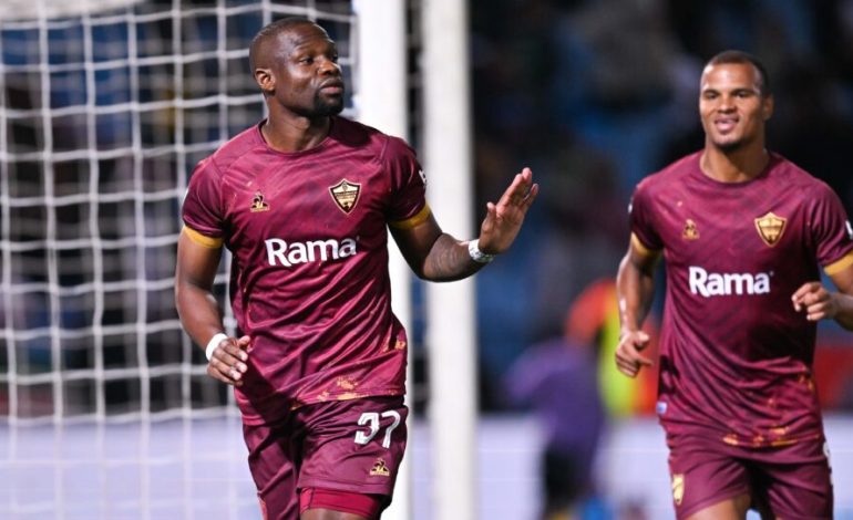 Hunt Explains Mabasa Bench Selection Against Sundowns