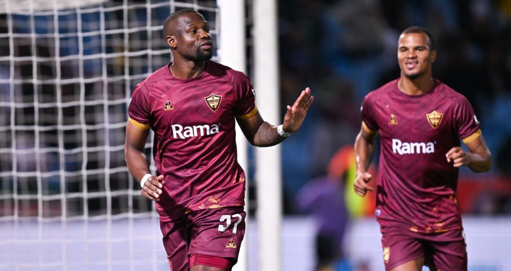 Hunt Explains Mabasa Bench Selection Against Sundowns