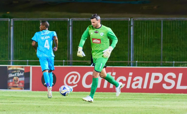 Fezile Gcaba and Darren Keet