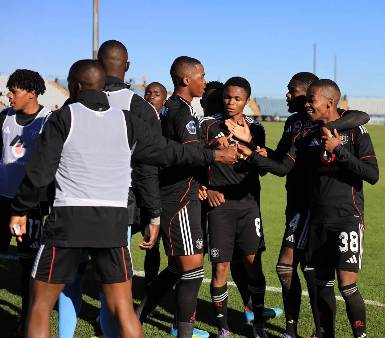 Mpho Padime with rest of Pirates team