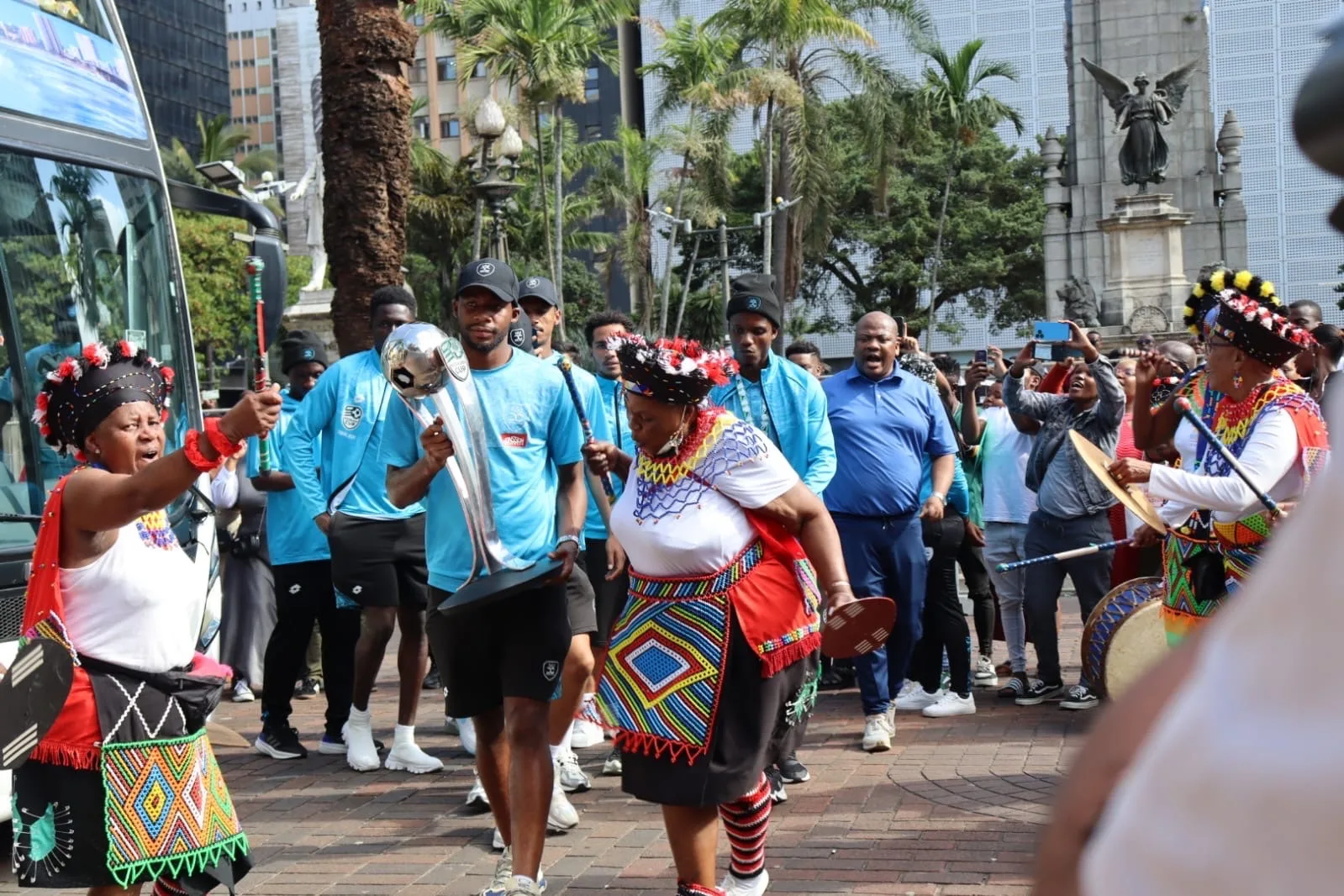 Pure Scenes! Durban Stands Still As ‘The Citizens’ Bring The Nedbank Cup Home 4 Sphamandla Ncanana lifting Nedbank Cup trophy