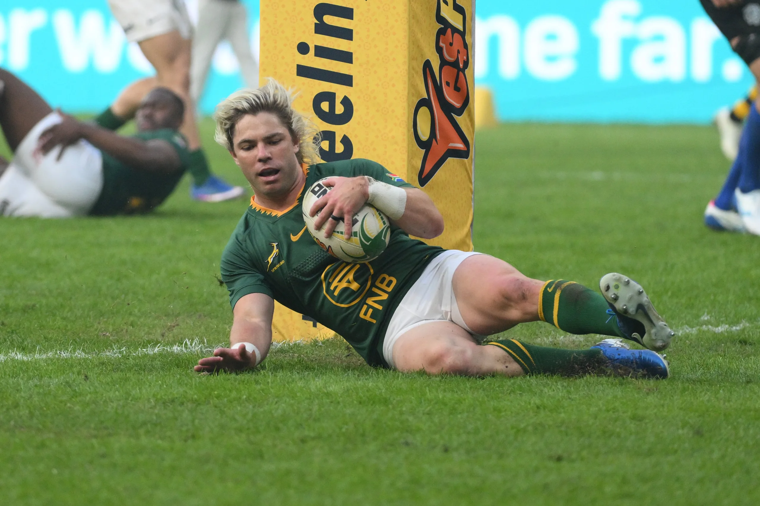 “The List Is Long” — Erasmus Drops Massive Masterplan Revelation Behind Shock Omissions 3 Faf De Klerk scoring against Barbarians