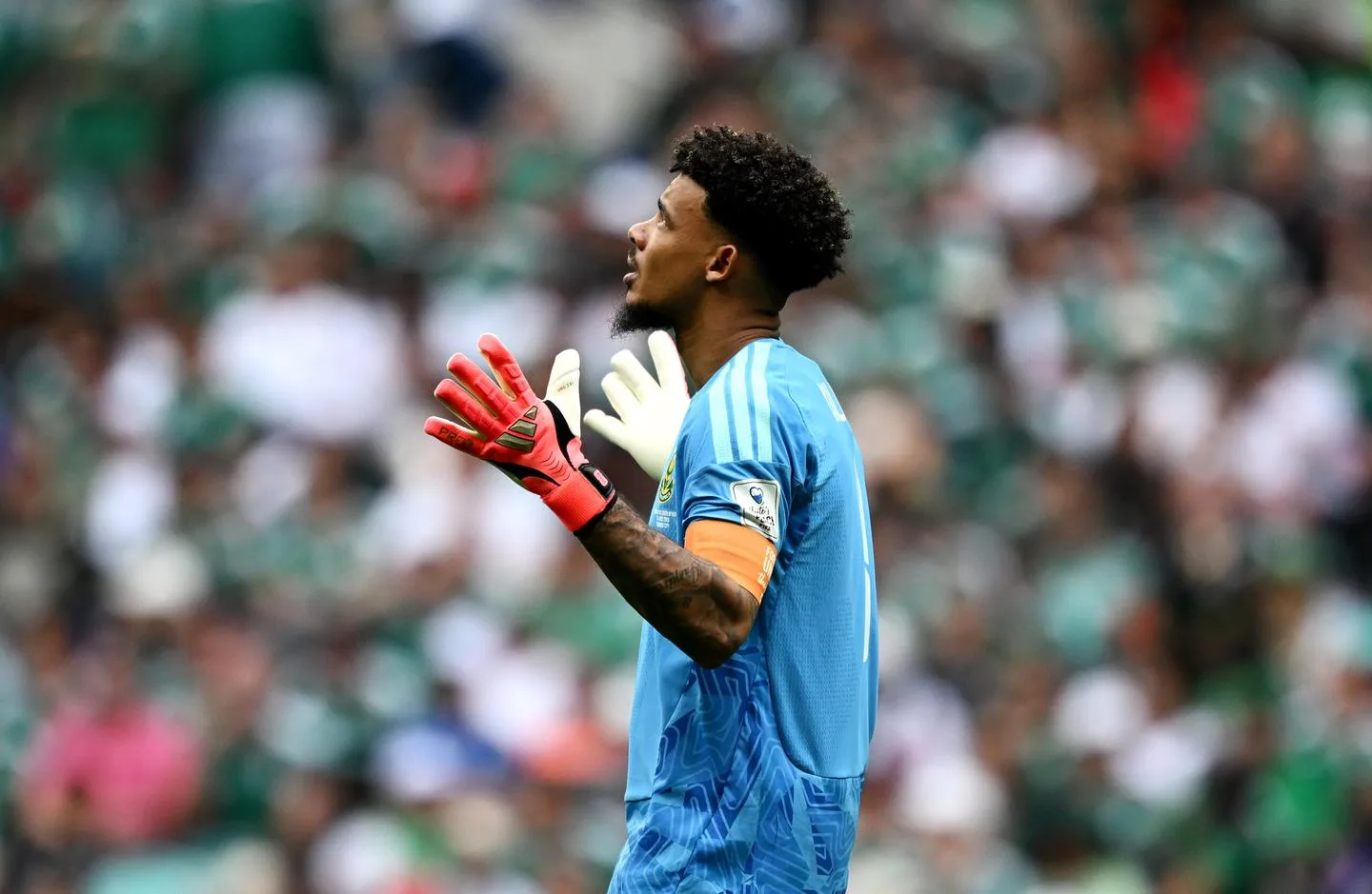 “It Hurts” — Williams Fires Back At Teko And Former Pros 3 Ronwen Williams after Mexico match