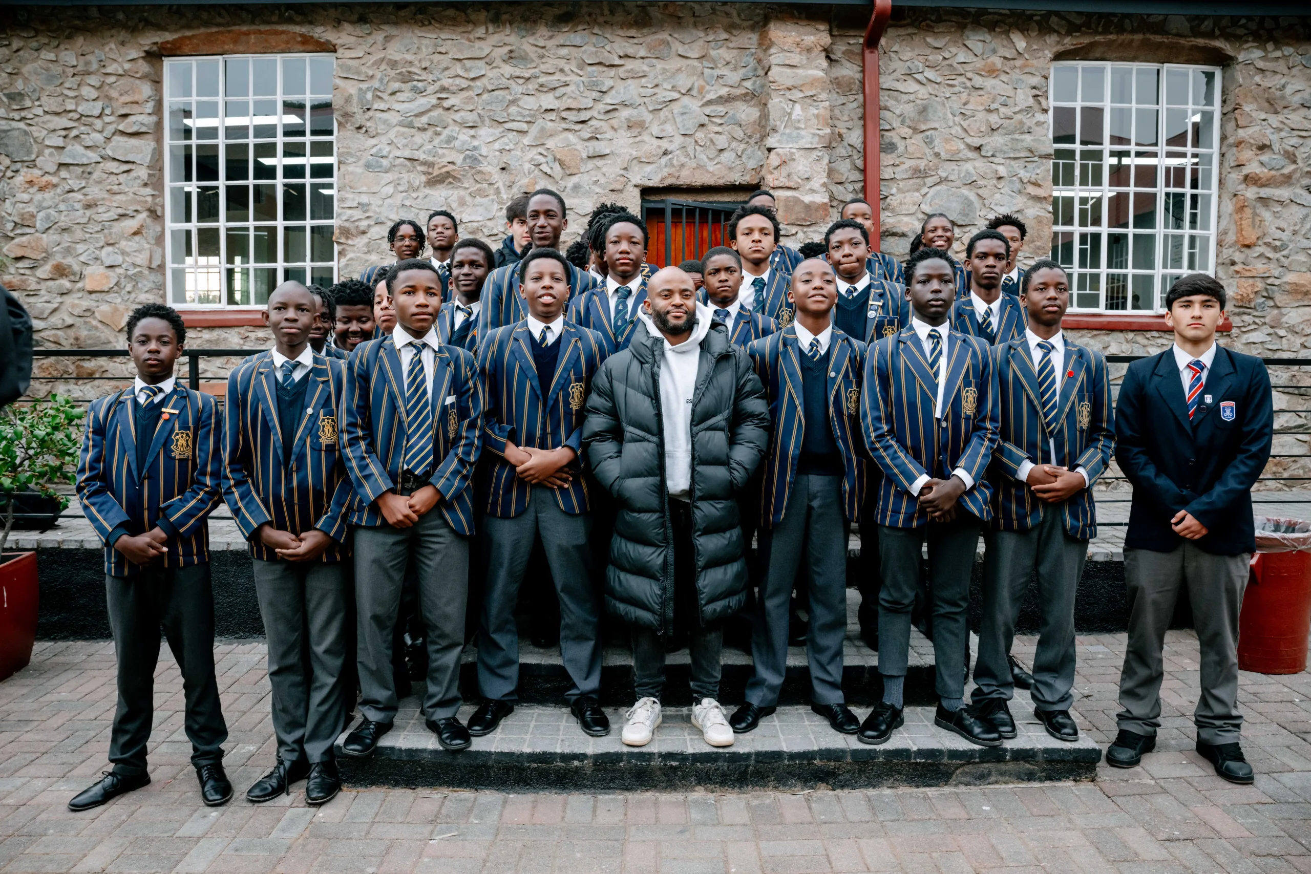 "Bringing The Bar To Them" — Bavuma Marks 10 Years of His Foundation With Brilliant New Alexandra Initiative 3 Temba Bavuma alongside pupils for his foundation