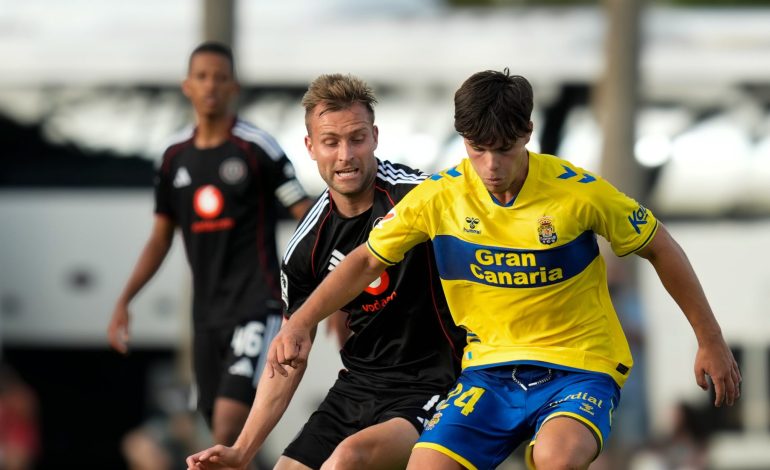 Youthful Pirates Edge Las Palmas As Late Stunner Rescues A Win