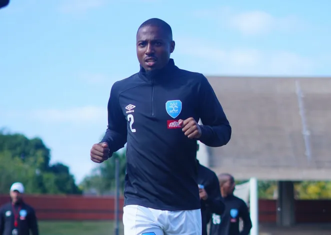 'We Are Ready': Former Orlando Pirates Star Outlines Ambitions 2 Bandile Shandu training with Durban City