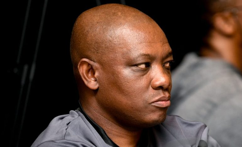 Dladla Evades The Ghost Of Mngqithi At Golden Arrows