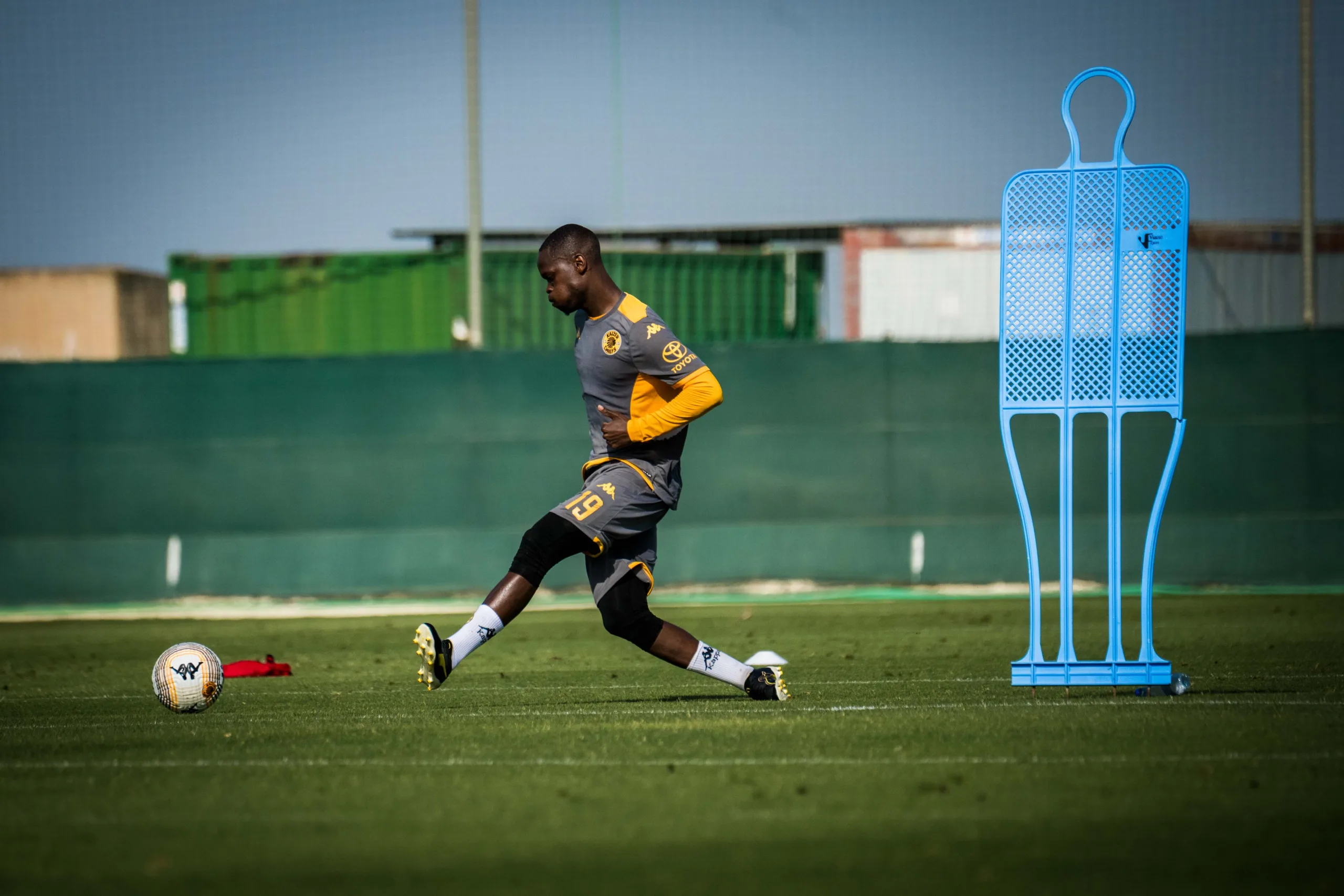 Thabo Moloisane in Chiefs training