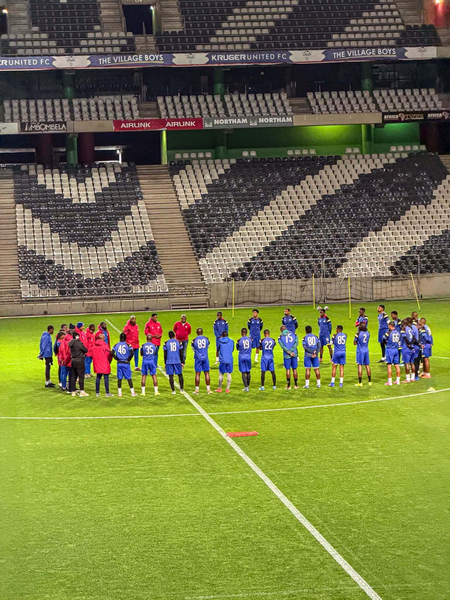 Abram Mongoya along with players