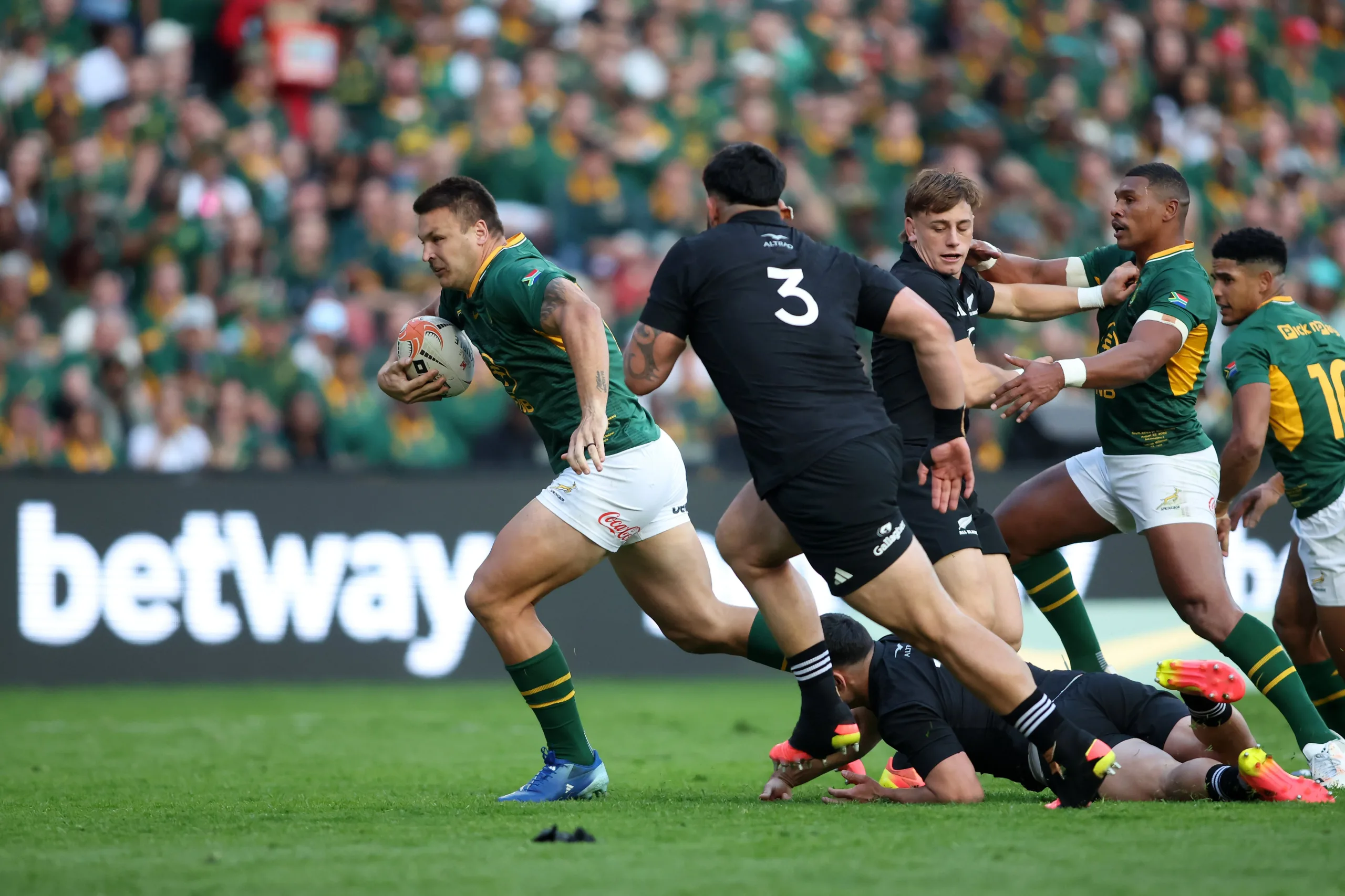 "Legal, But Deadly": Rassie On How The All Blacks’ Sneaky Tackle Tactic Humiliated Them 3 Andre Esterhuizen against All Blacks