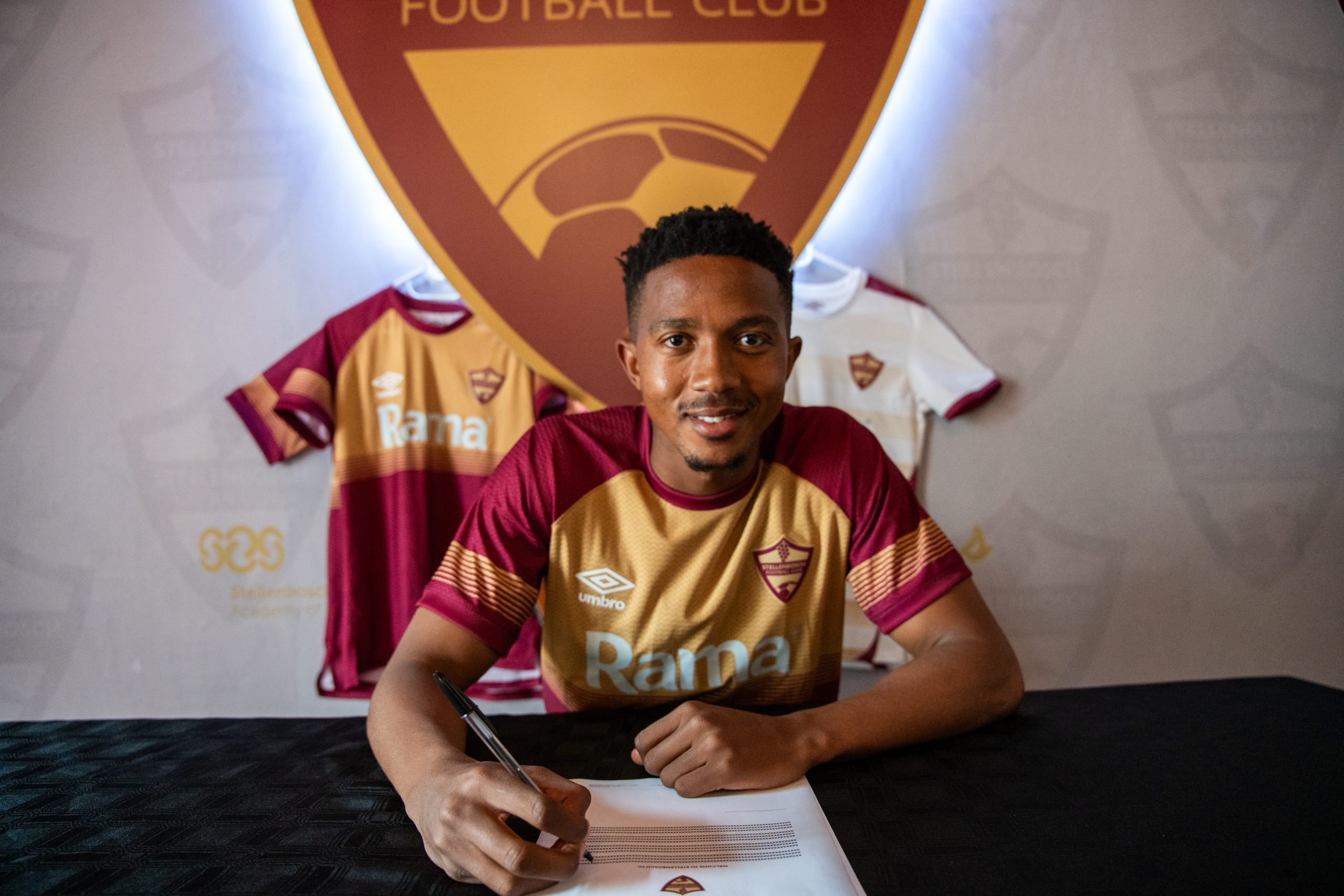 Stellenbosch Sign Defender From Chiefs