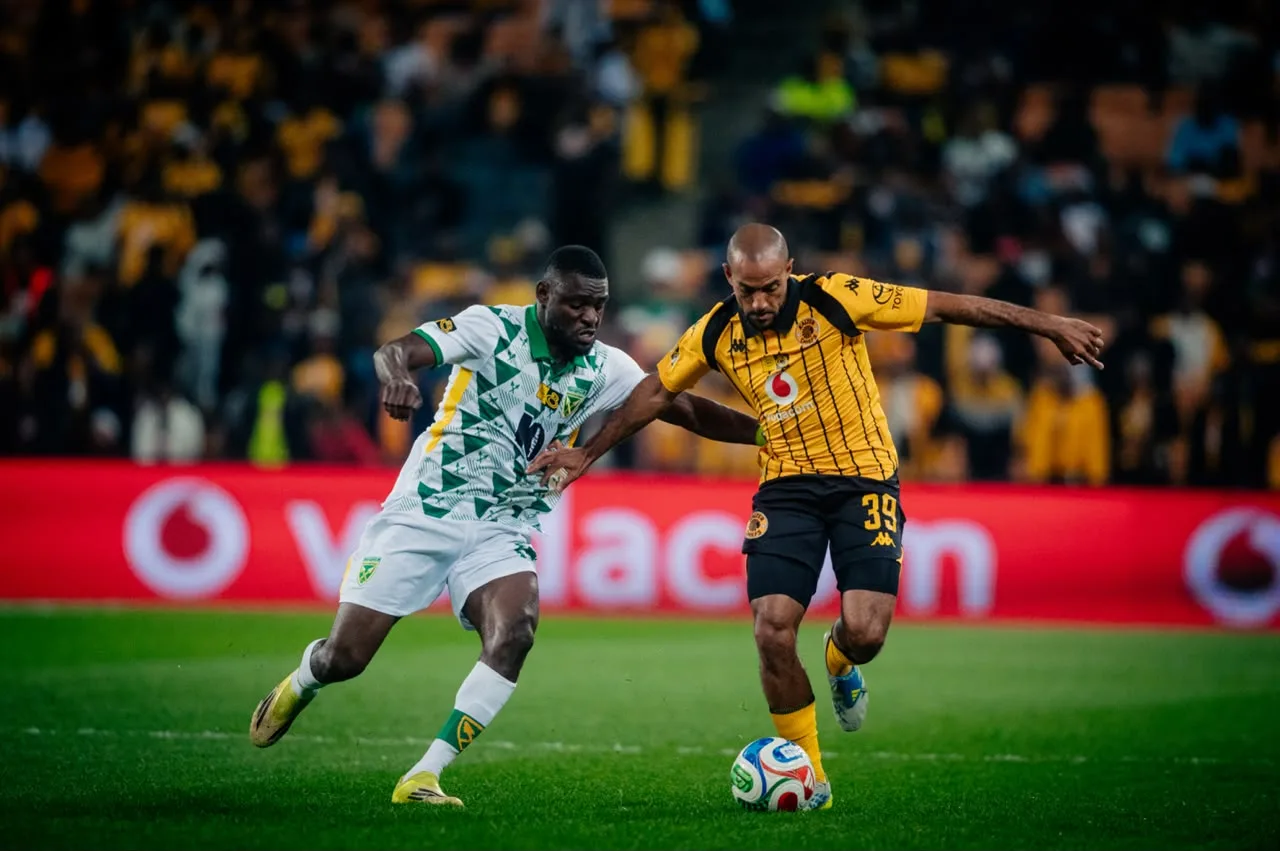 Arrows Eliminate Kaizer Chiefs To Secure MTN8 Semifinal Spot 3 Junior Dion battling with Reeve Frosler in the MTN8 quarter finals