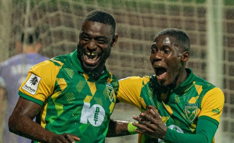 Dladla Explains Unbeaten Defensive Record Ahead Of MTN8 Semi-Final Against Sundowns