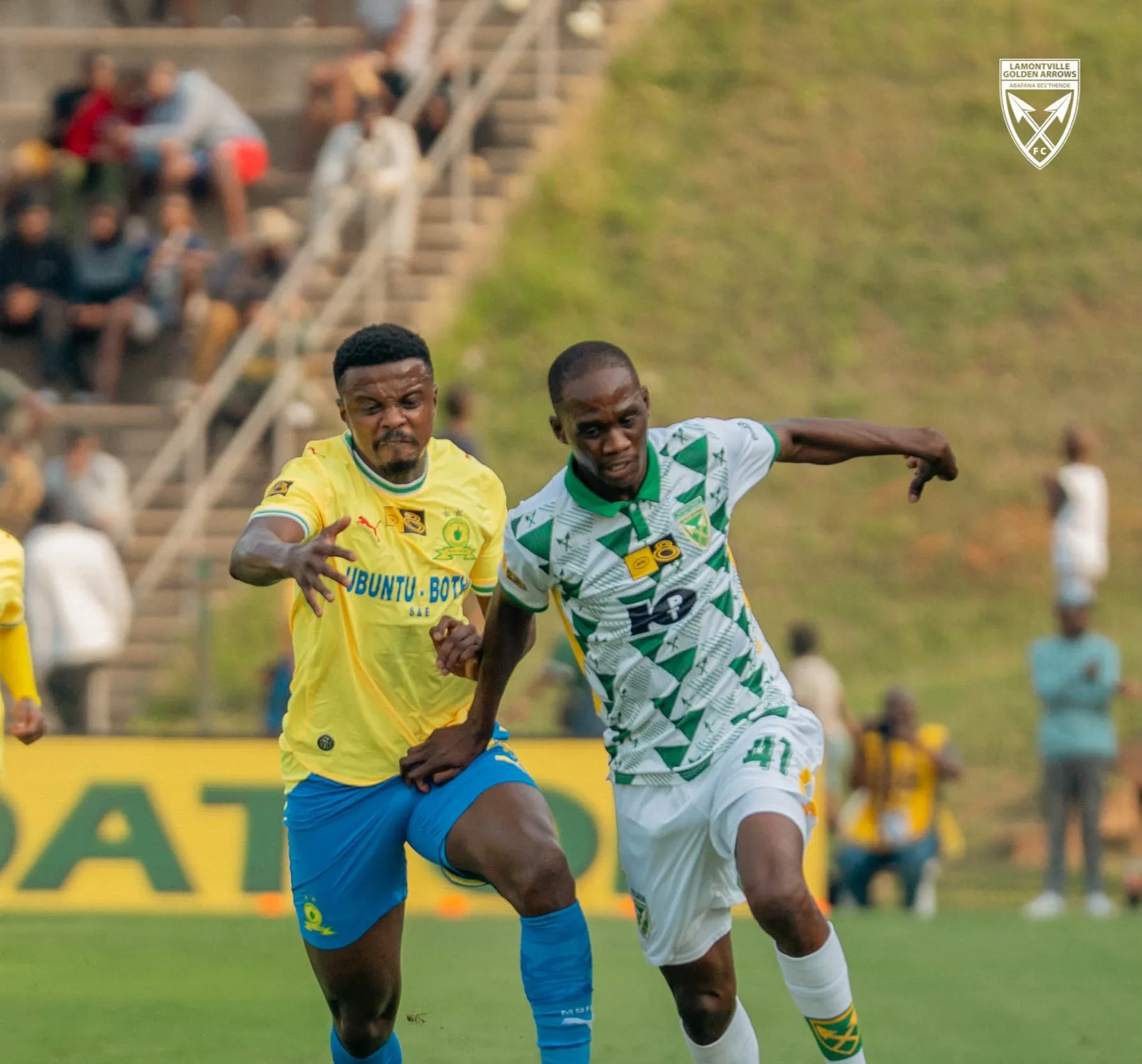 Nhlanhla Zwane battling with Teboho Mokoena