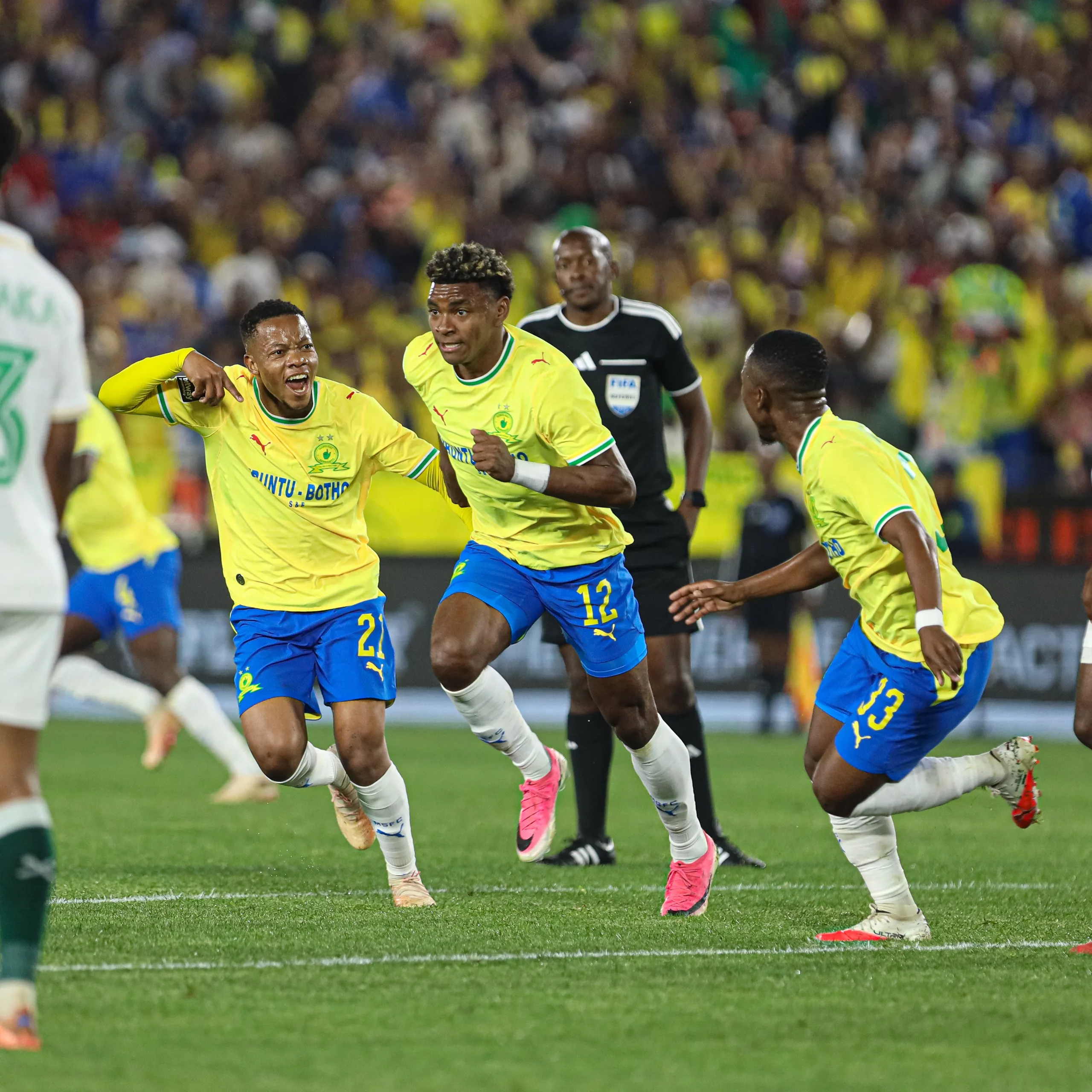 Siphelele Mkhulise, Brayan Leon and Cassius Mailula against AmaZulu