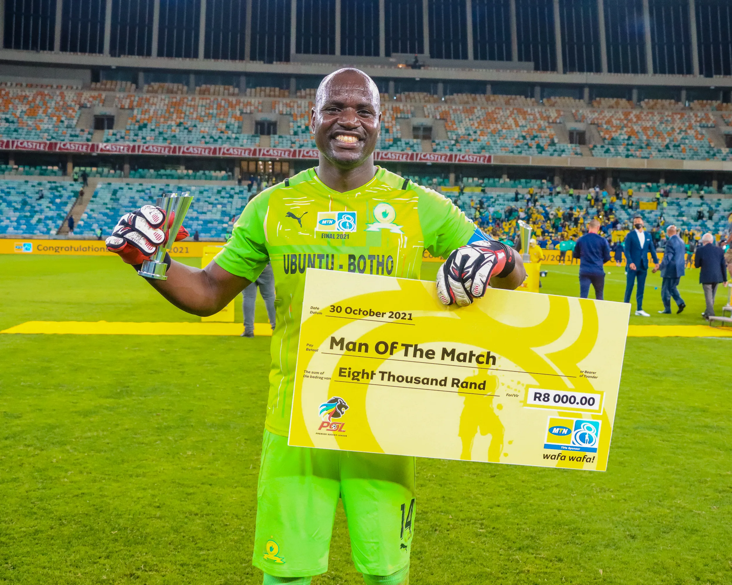 Denis Onyango with MTN8 man of the match
