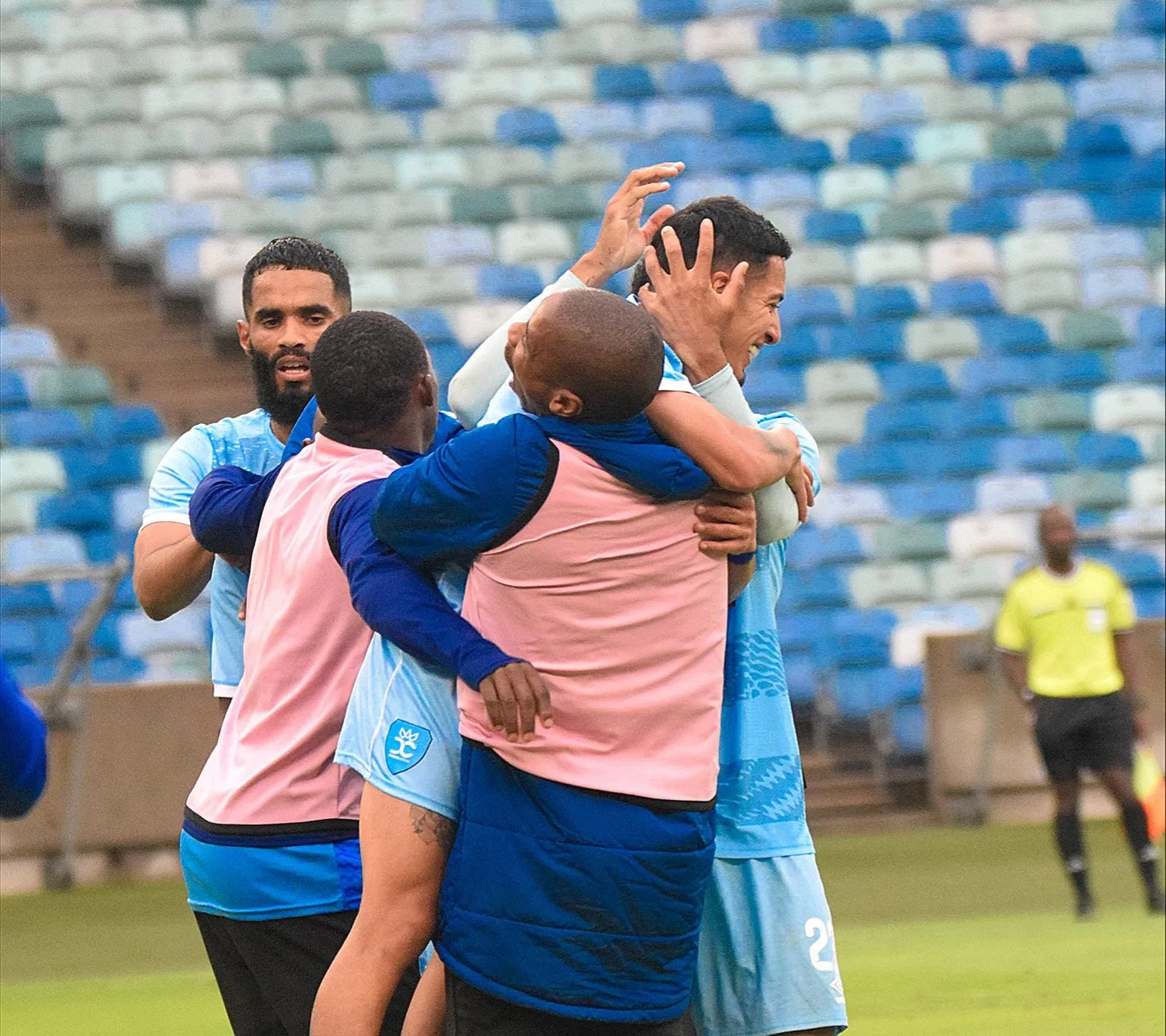 Gaston Sirino lifted against Rukinzo