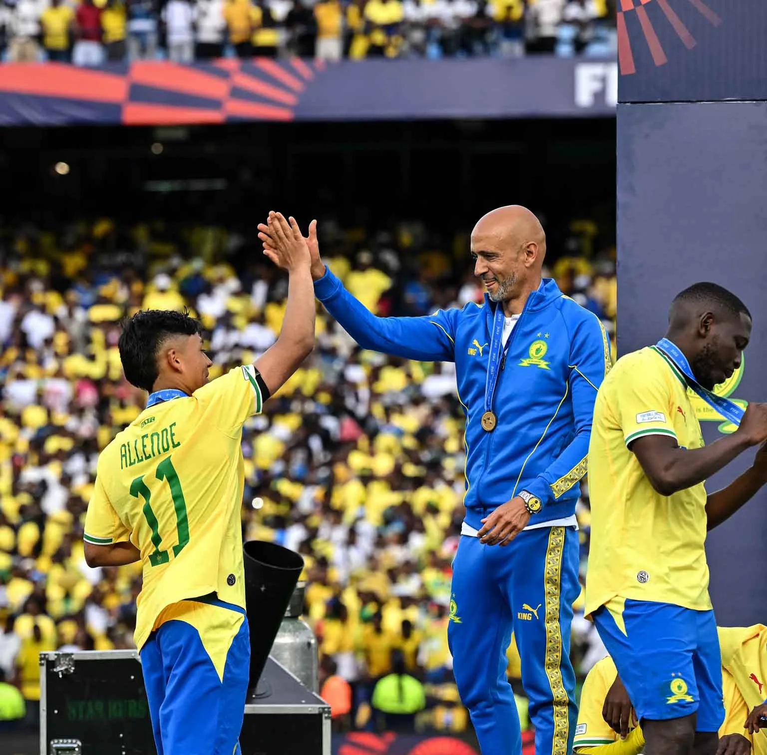 Miguel Cardoso and Marcelo Allende in the FIFA Cup