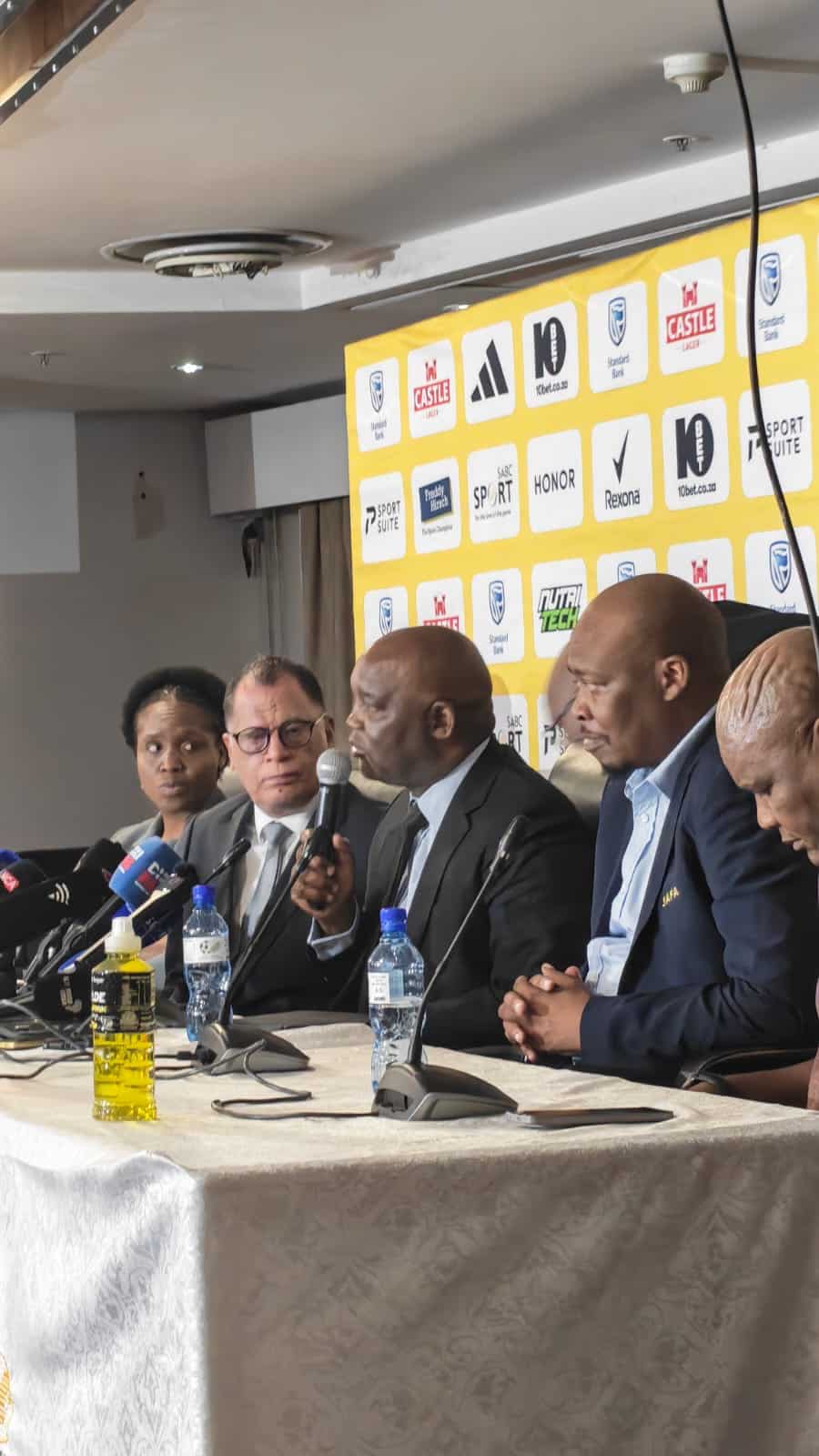 From Rival Provocateur To National Unifier: Can Mosimane Win Over Pirates And Chiefs Faithfuls?