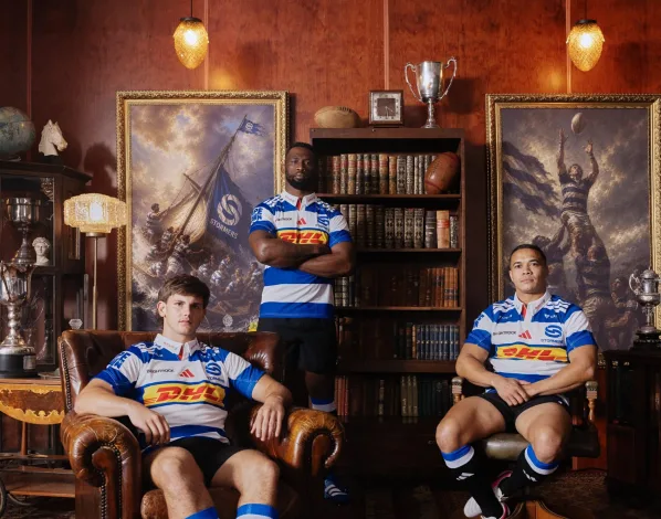 Kolbe Injury Return Date Confirmed By Stormers Coach 2 Siya Kolis, Cheslin Kolbe in Stormers home kit