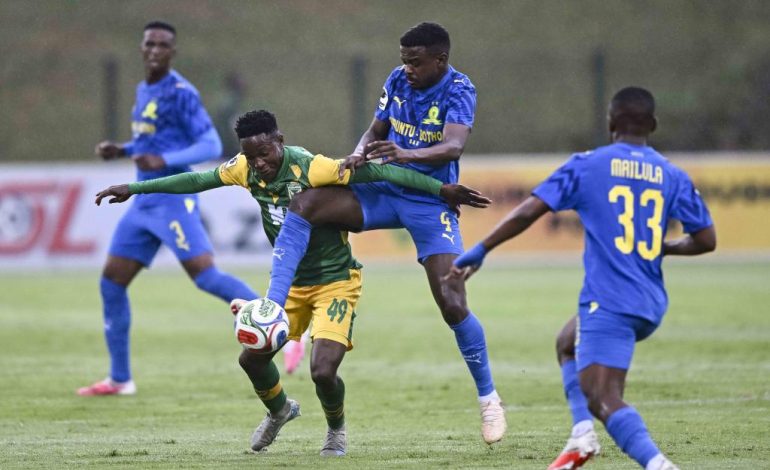 Mokoena Delivers 87th-Minute Heartbreak Against Arrows To Send Sundowns Top Of The Betway Premiership 1 Teboho Mokoena against Golden Arrows