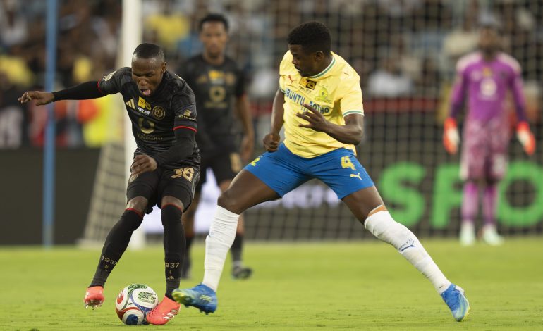 Kamogelo Sebelebele battling with Teboho Mokoena in the MTN8 final