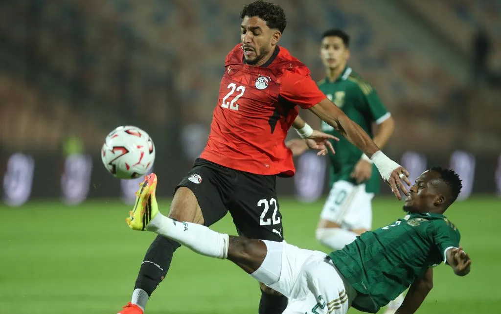 Thabang Matuludi battling with Omar Marmoush against Egypt